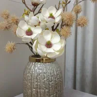 گل و گلدان