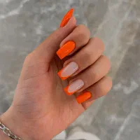 تخفیف کاشت ناخن