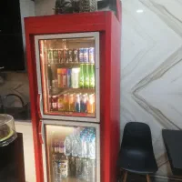 یخچال ایستاده 2 طرف ویترین. بالا یخچال پایین فریزر