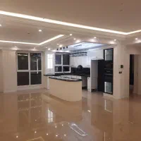 ۱۱۸متر / طوقانی / لوکس / املاک مادر *