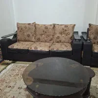 مبل خانگی با میز مدور پذیرائی وشیشه ای وعسلی