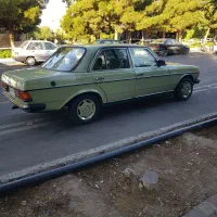 بنز ۲۳۰ دانشجویی مدل ۱۹۷۸