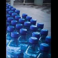کارگرساده درکارخانه تولید آب معدنی باجای خواب