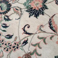گردنبند  خورشید و کارتیر رنگ صابت