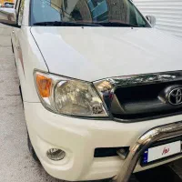 هایلوکس  دو‌کابین  پاکوتاه درحد بسیار تمیز