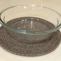 تعدادی ظروف بلور و کریستال