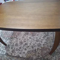 میز ناهار خوری تک
