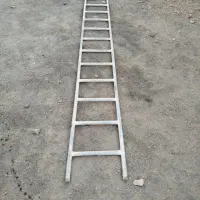 نردبان فلزی پله