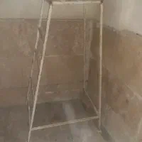 چهار پایه آهنی