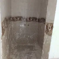 تخریب کاری و کاشی کاری