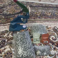 پانچ دکمه زن