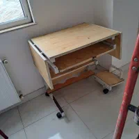 میز کامپیوتر
