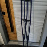 عصای زیر بغل + کفش زیر گچ پا