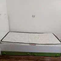 سرویس کودک و نوجوان