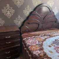 تخت و دوعدد کنار تختی