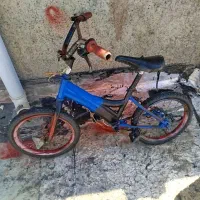 دوچرخه 16 نیاز به تعمیر زنجیرش