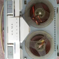 ضبط قدیمی ریلی گروندیک