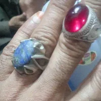 یک عددانگشترشجربایک عددیاقوت و لاجوردی اصل افغان