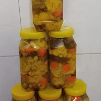 ترشی مخلوط و سیر