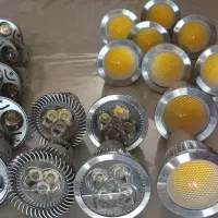 لامپ هالوژنی سفید 20 عدد 3 وات و 5 وات