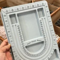 صفحه کار دستبند و گردنبند و استند چوبی