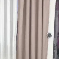 کنار پرده