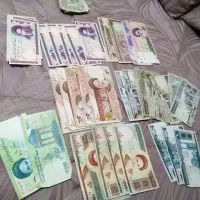 تعدادی اسکناس قدیمی