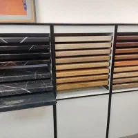 فروشنده خانم
