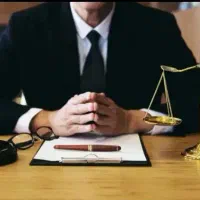 وکیل پایه یک دادگستری و مشاور حقوقی