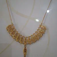 سه عدد گردنبند وتک پوش