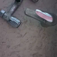 شیر روشویی و دستشویی