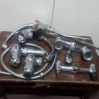 شیراالات دستشویی با هم فروخته میشه