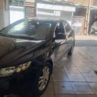 سراتو  ۲۰۰۰ فول فول   بدون رنگ  لیسه  جزئی  دارد
