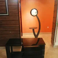 میز شیشه ای تلویزیون