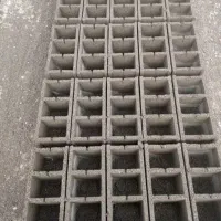 بلوک سیمانی ونصف نیسان ماسه