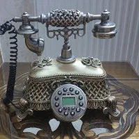 تلفن سلطنتی کاملا سالم و بدون خط و خش با تخفیف