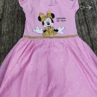 تعدادی لباس بچگانه