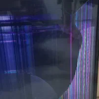 تلوزیون ال جی 43 شکسته