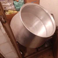 دیگ بزرگ
