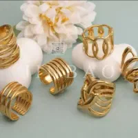 کلیه اجناس ۳۰۰ هزار تومان( عکس ها رو ببینید)