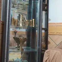 بوفه ویترین ایستاده آینه‌دار