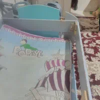 تخت نوجوان