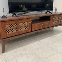 میز تلویزیون و جاکفشی