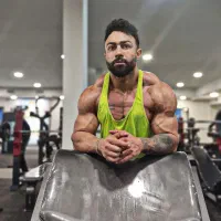 مربی بدنسازی خصوصی و نیمه خصوصی