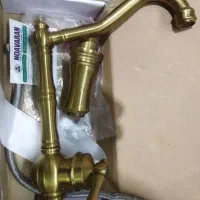 شیر آشپز خانه  روی سینکی