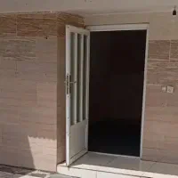 آقا هستم کار میکنم
