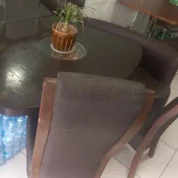 میز چوبی با صندلی