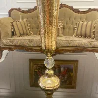 گلدان طلایی فلزی