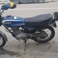 موتور۱۲۵پیشرومدل ۸۹مدارک کامل فروش فوری