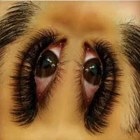 خدمات و آموزش اکستنشن وکاشت موقت مژه